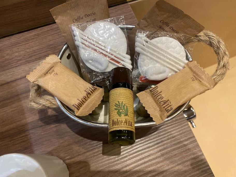 Montesantogroup Suite House Nel Centro Di Napoli 외부 사진
