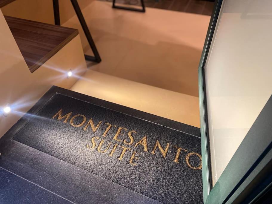 Montesantogroup Suite House Nel Centro Di Napoli 외부 사진