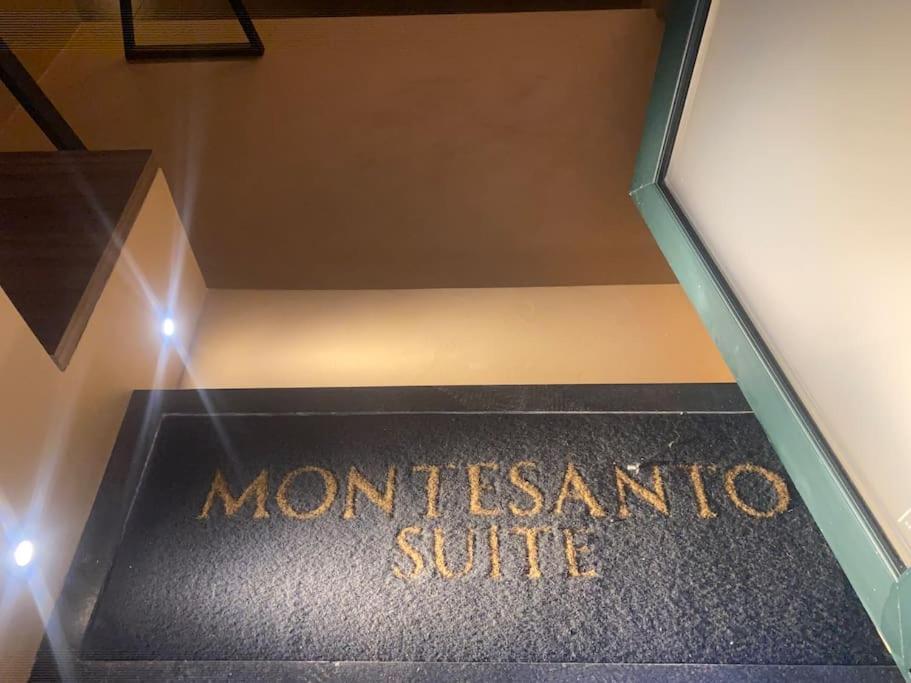 Montesantogroup Suite House Nel Centro Di Napoli 외부 사진